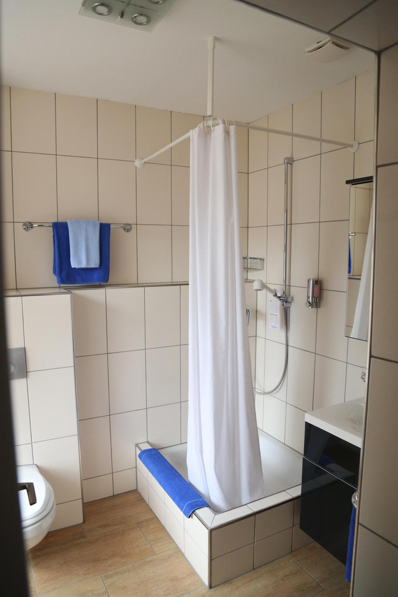 Gasthof Adler Frick Zimmer foto